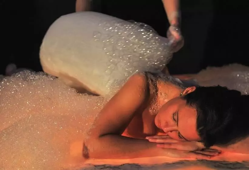 Fotos del hotel L'arrivée Hotel & Spa:  7