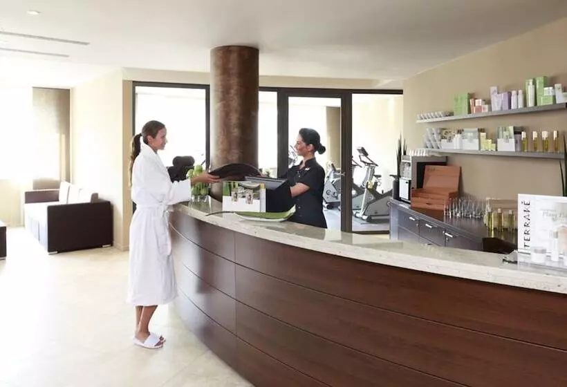 Fotos del hotel L'arrivée Hotel & Spa:  10