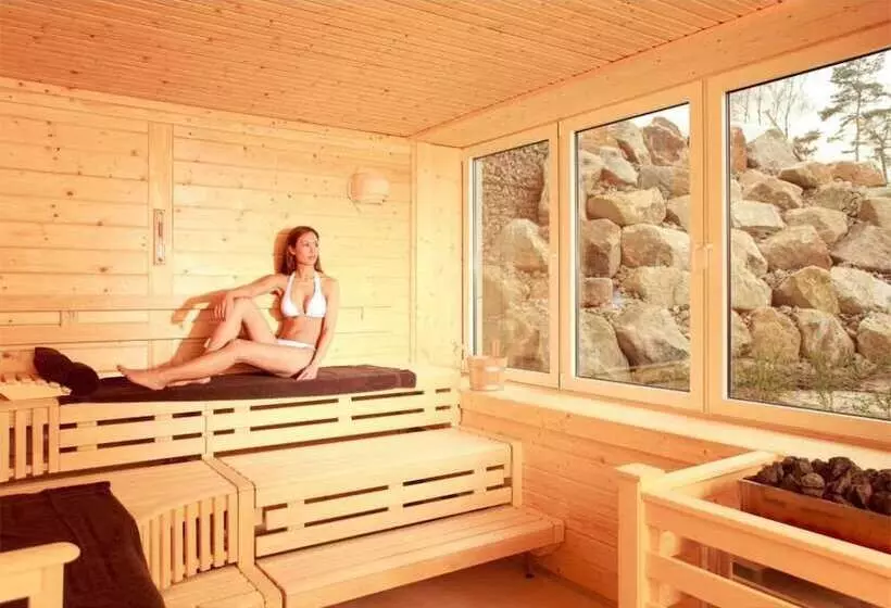 Fotos del hotel L'arrivée Hotel & Spa:  2