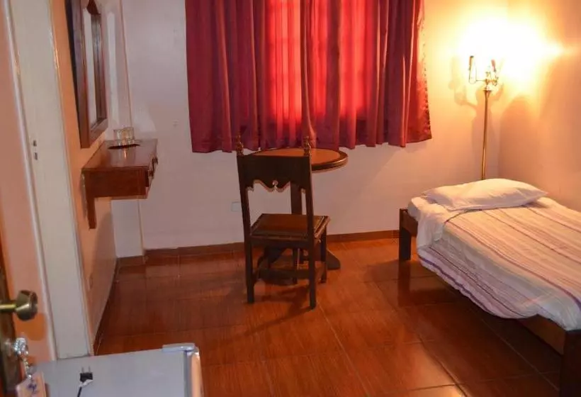 Fotos del hotel Reinales Plaza:  17