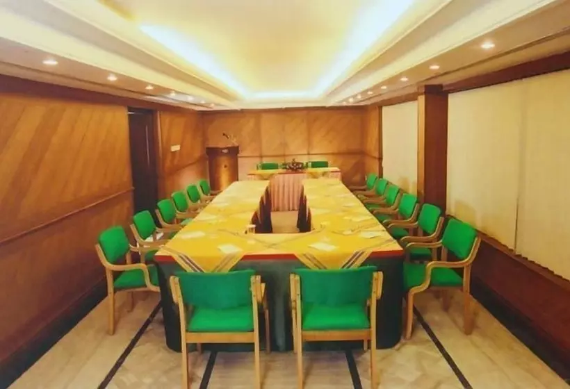 Fotos del hotel Yuvarani Residency:  3