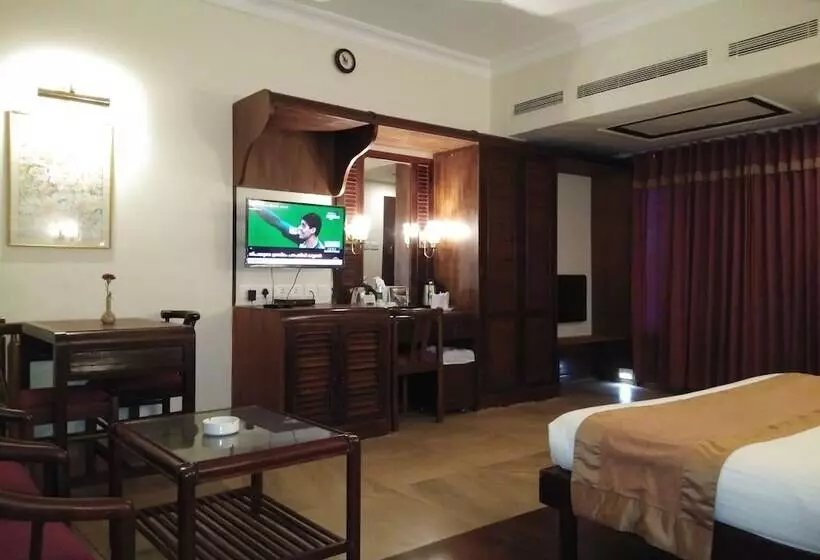 Fotos del hotel Yuvarani Residency:  15