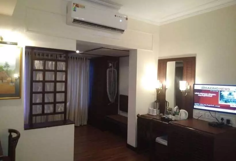 Fotos del hotel Yuvarani Residency:  13