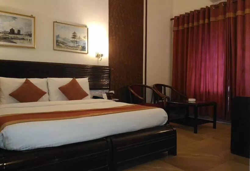 Fotos del hotel Yuvarani Residency:  25