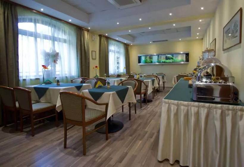 Fotos del hotel Brasov:  4