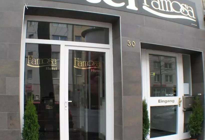 Fotos del hotel Famosa:  4