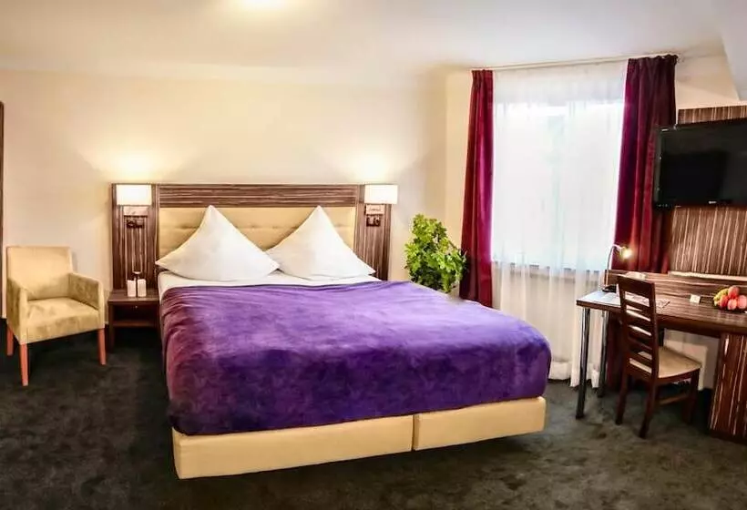 Fotos del hotel Famosa:  15