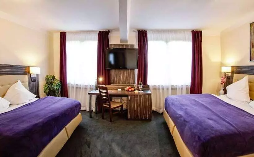 Fotos del hotel Famosa:  18