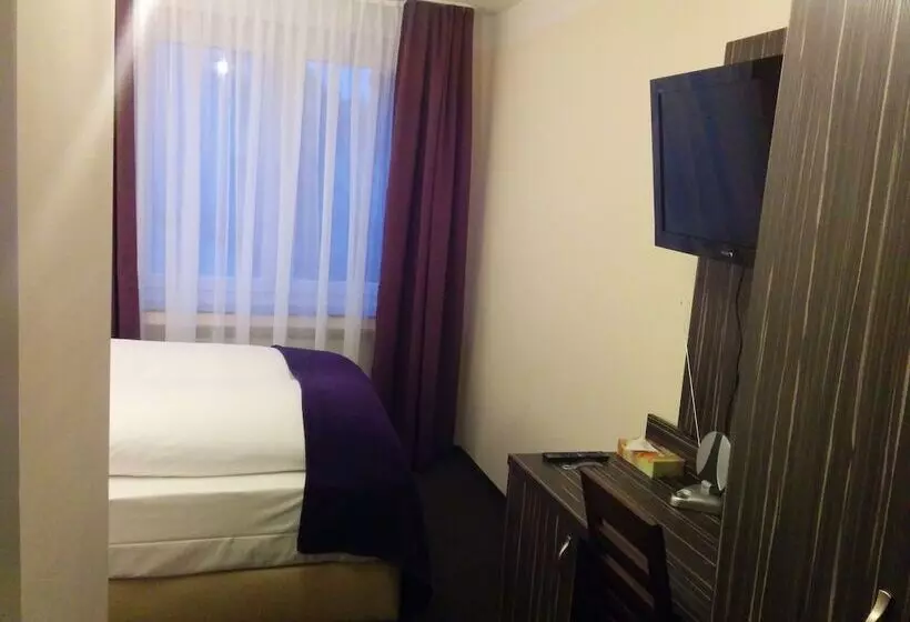 Fotos del hotel Famosa:  19