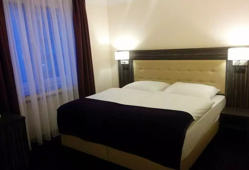 Fotos del hotel Famosa:  22