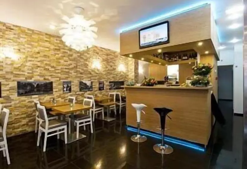 Fotos del hotel Larende:  16