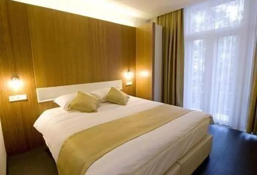 Fotos del hotel Larende:  14