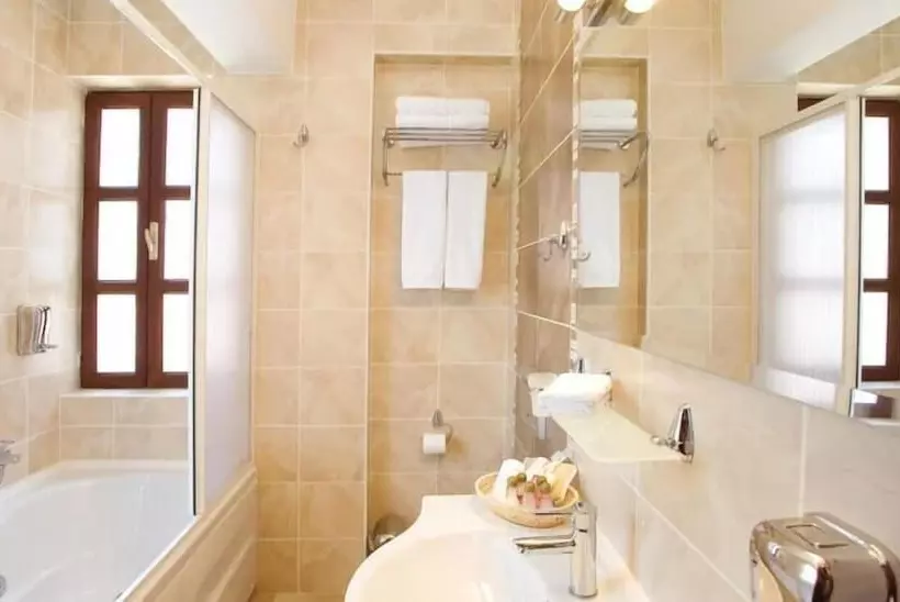 Fotos del hotel Otantik Butik Otel:  3