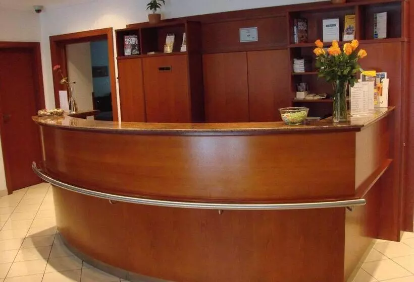 Fotos del hotel Coronet:  2