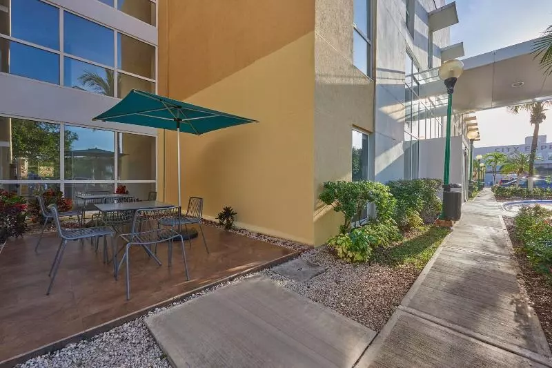 Fotos del hotel City Express Playa Del Carmen:  19