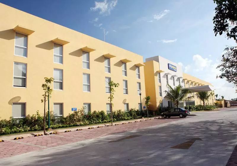 City Express Playa Del Carmen