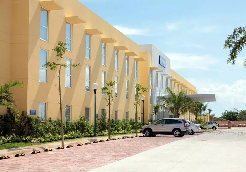 Fotos del hotel City Express Playa Del Carmen:  8