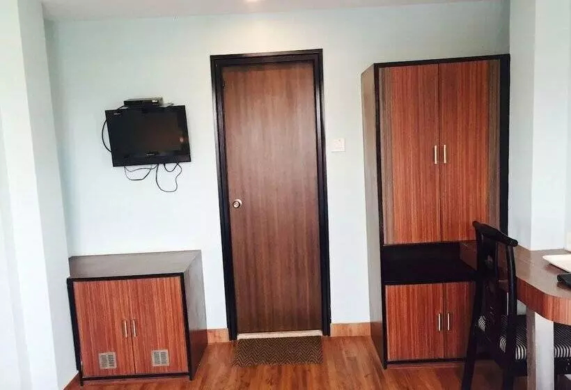 Fotos del hotel Crestwood:  25