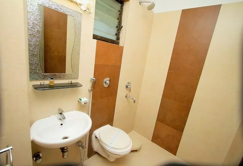 Fotos del hotel Crestwood:  6