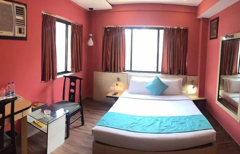 Fotos del hotel Crestwood:  2