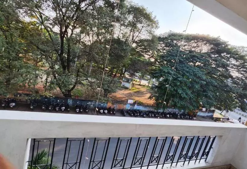 Fotos del hotel Crystal Paark Inn:  6