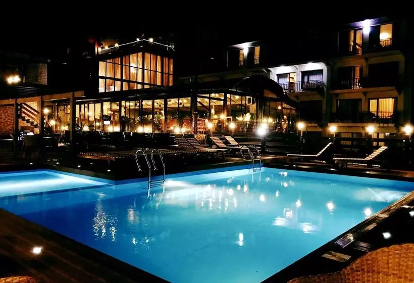 Fotos del hotel Best Western Plus Paradise  Dilijan:  3