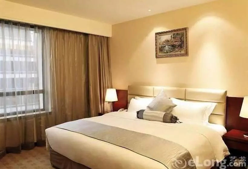 Fotos del hotel Sovereign International:  16