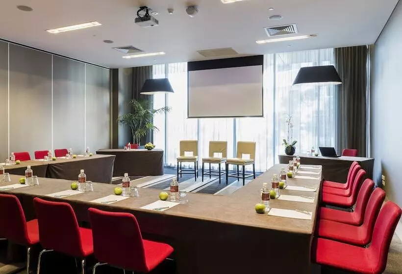 Fotos del hotel Fraser Suites Perth:  16