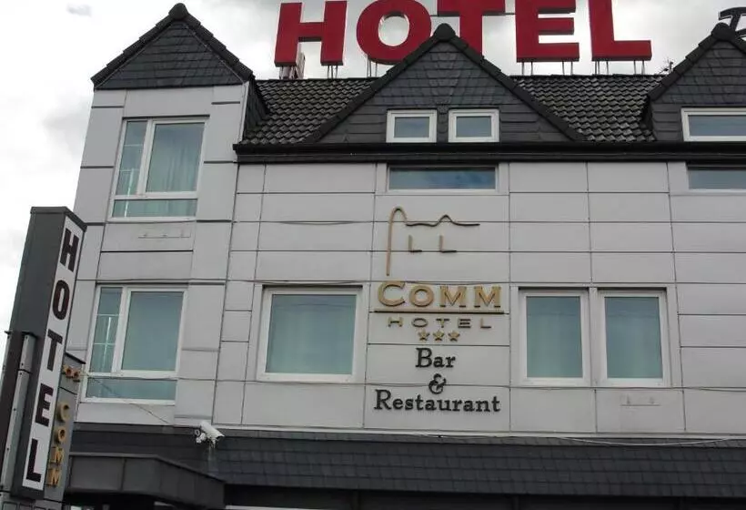 Fotos del hotel Comm  Pozna? Airport:  9