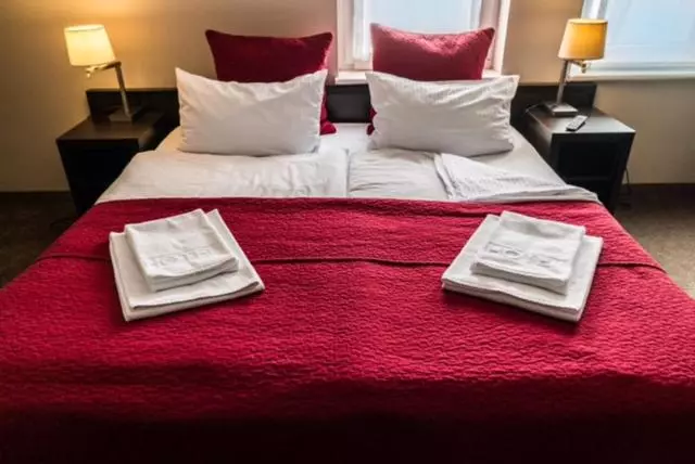 Fotos del hotel Comm  Pozna? Airport:  10