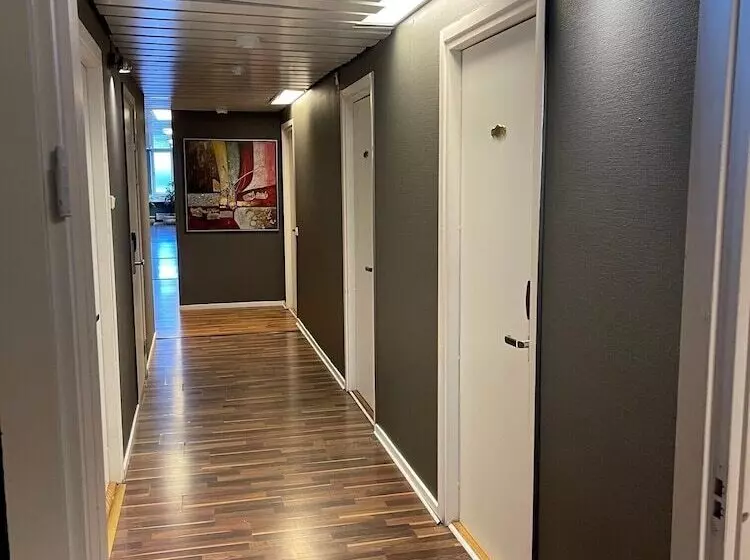 Fotos del hotel L älvsjö:  2