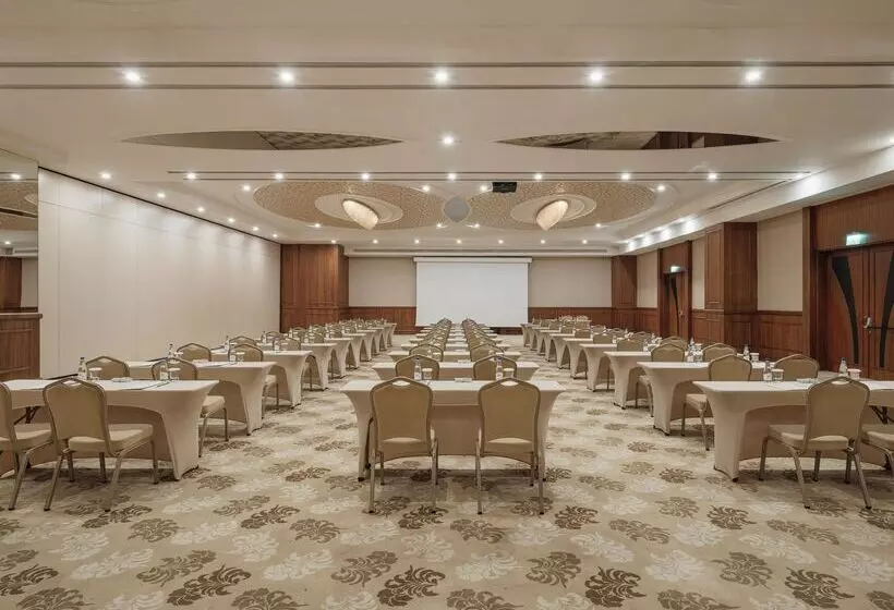 Fotos del hotel Doubletree By Hilton Istanbul Atasehir  & Conference Centre:  14