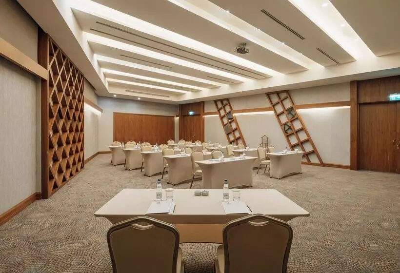 Fotos del hotel Doubletree By Hilton Istanbul Atasehir  & Conference Centre:  15