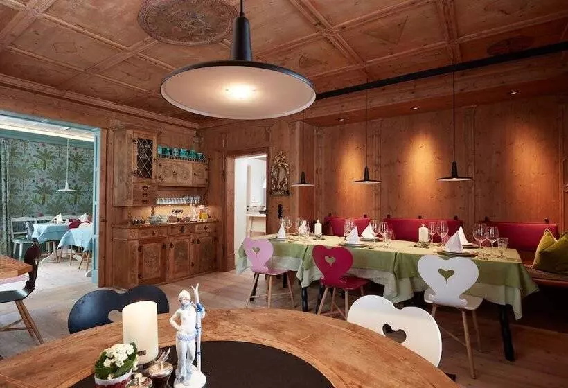 Fotos del hotel Das Bergschlössl - Very Special:  4