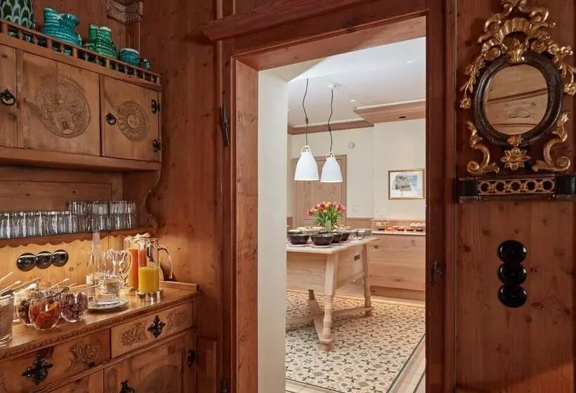 Fotos del hotel Das Bergschlössl - Very Special:  12