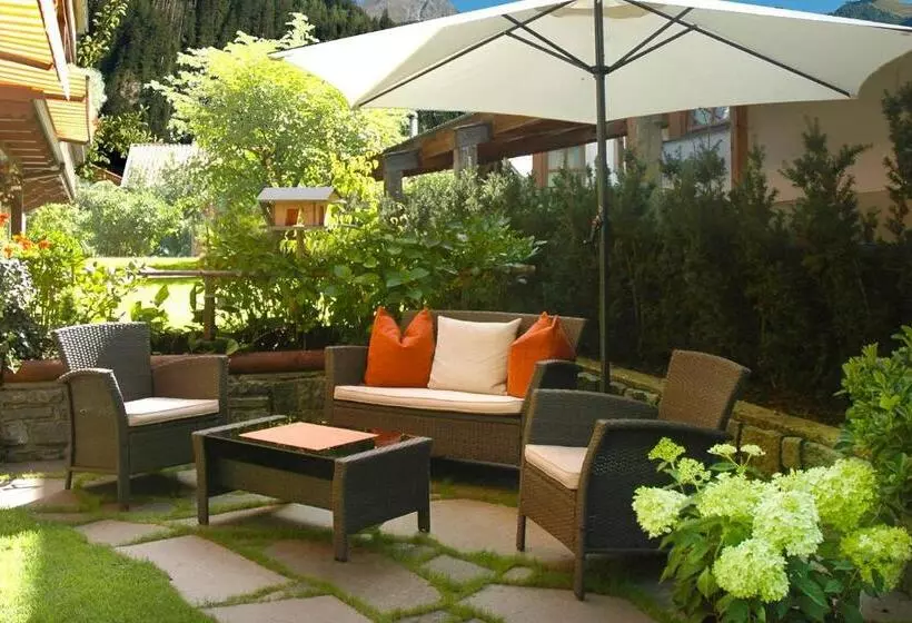 Fotos del hotel Garni Villa Knauer:  16