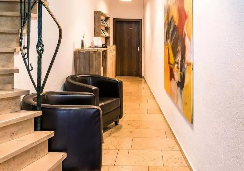 Fotos del hotel Kreuzblume Hotel & Restaurant:  2