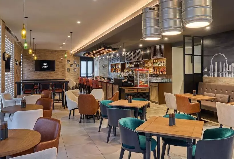 Fotos del hotel Ibis Styles Dubai Deira:  42