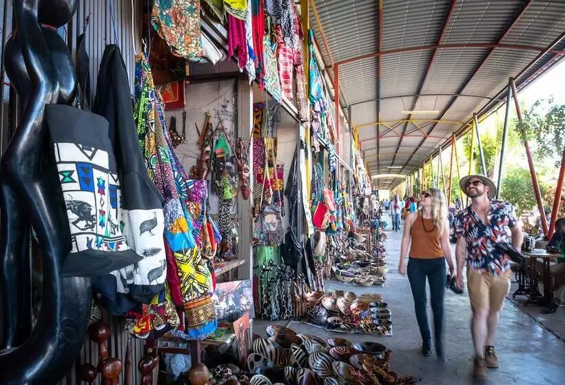 Fotos del hotel Taita Falcon Lodge:  7