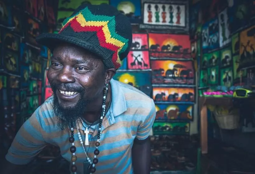 Fotos del hotel Taita Falcon Lodge:  3