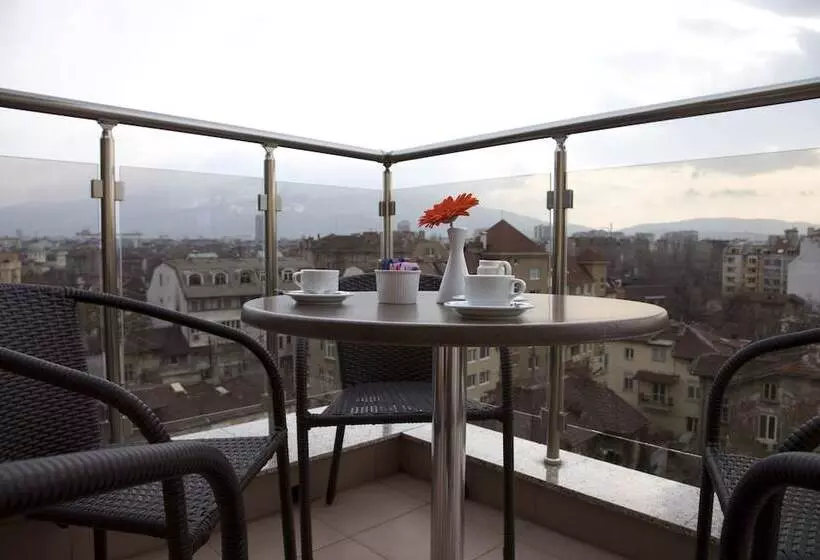 Fotos del hotel Favorit:  7