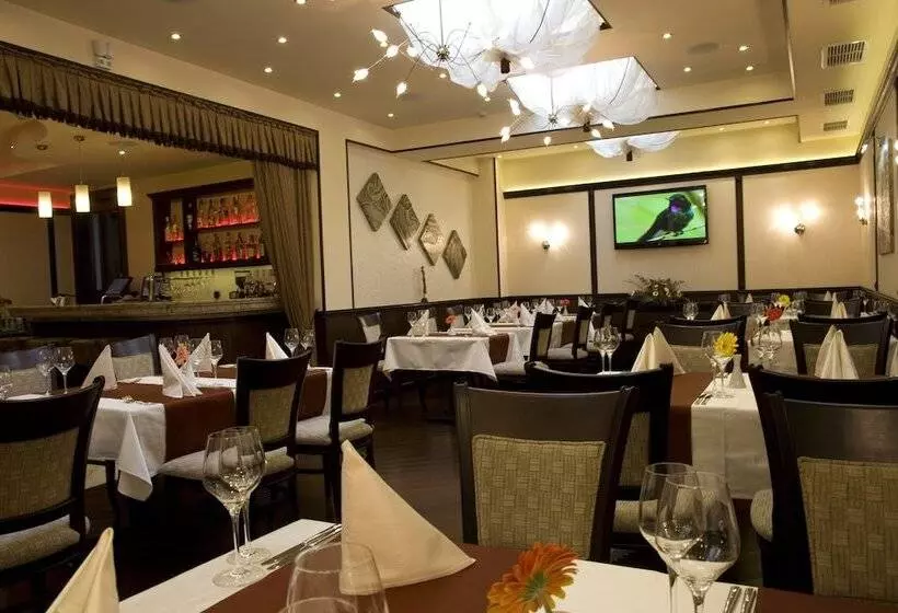 Fotos del hotel Favorit:  5