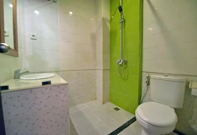 Fotos del hotel Sandat  Kuta:  8