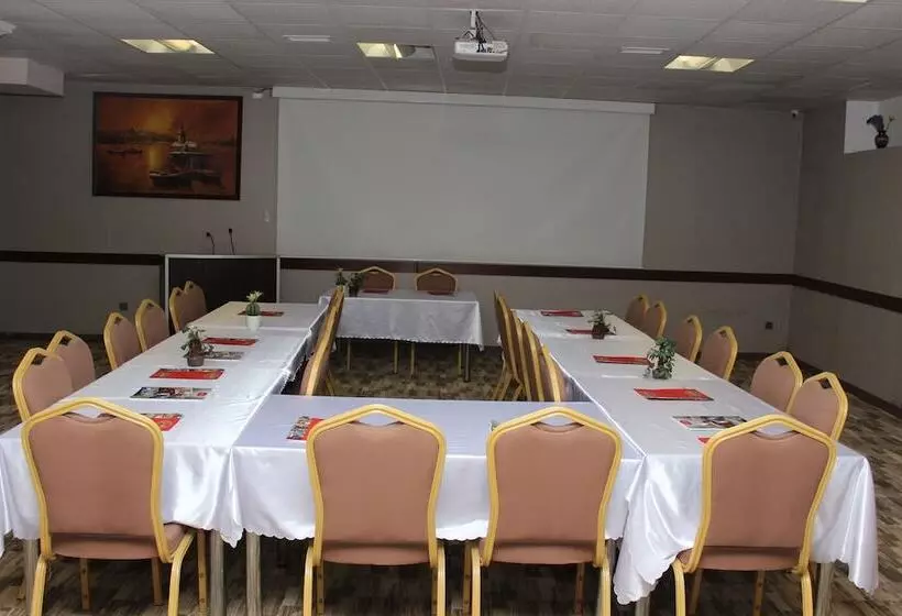 Fotos del hotel Anka Business Park:  4