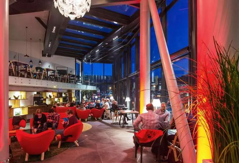 Fotos del hotel Clarion Hotel The Edge:  7