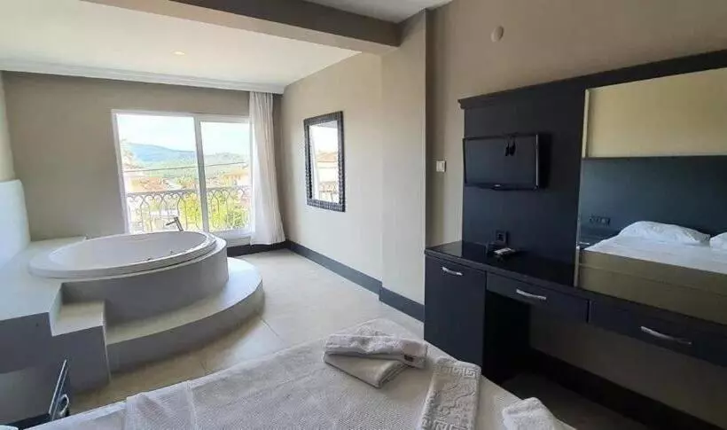 Fotos del hotel Golden Life Resort Hotel & Spa:  13