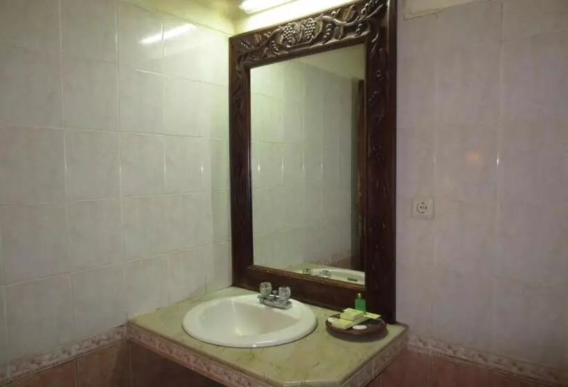 Fotos del hotel Laghawa Beach Hotel & Villa:  4