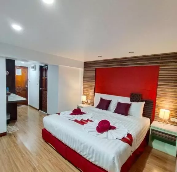 Fotos del hotel Patong Max Value:  11