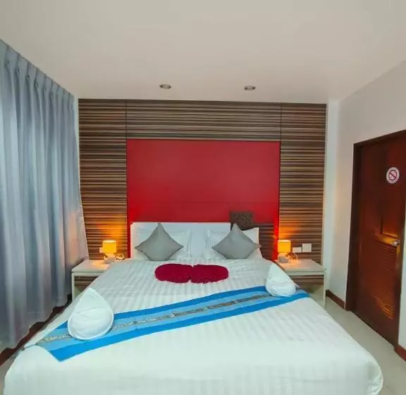 Fotos del hotel Patong Max Value:  5