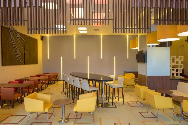 Fotos del hotel Holiday Inn Express Jakarta Pluit Citygate, An Ihg:  17